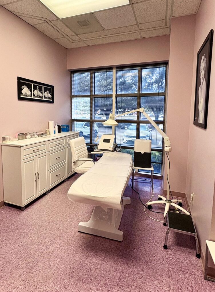 Services Clinic 1 1600 752x1024